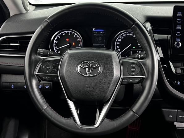 Toyota Camry VIII (XV70) Рестайлинг с пробегом 2021 года, цена 3 350 000 рублей, 44527 км, седан, Автокод Объявления