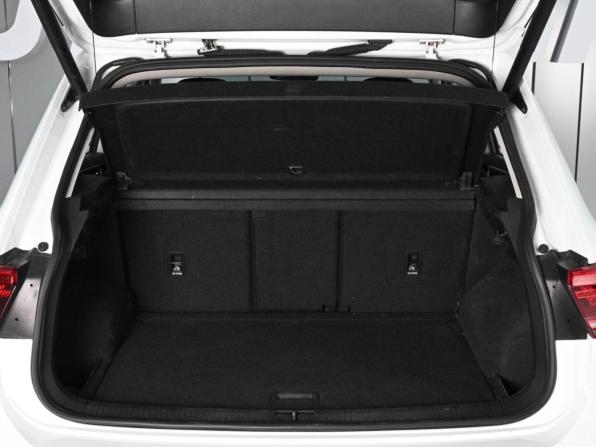 Volkswagen Tiguan II с пробегом 2018 года, цена 2 599 000 рублей, 109651 км, внедорожник, Автокод Объявления