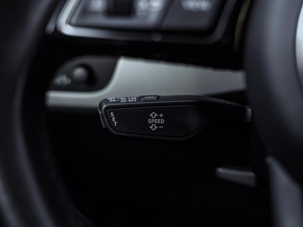 Audi A4 V (B9) Рестайлинг с пробегом 2021 года, цена 2 989 000 рублей, 102100 км, седан, Автокод Объявления