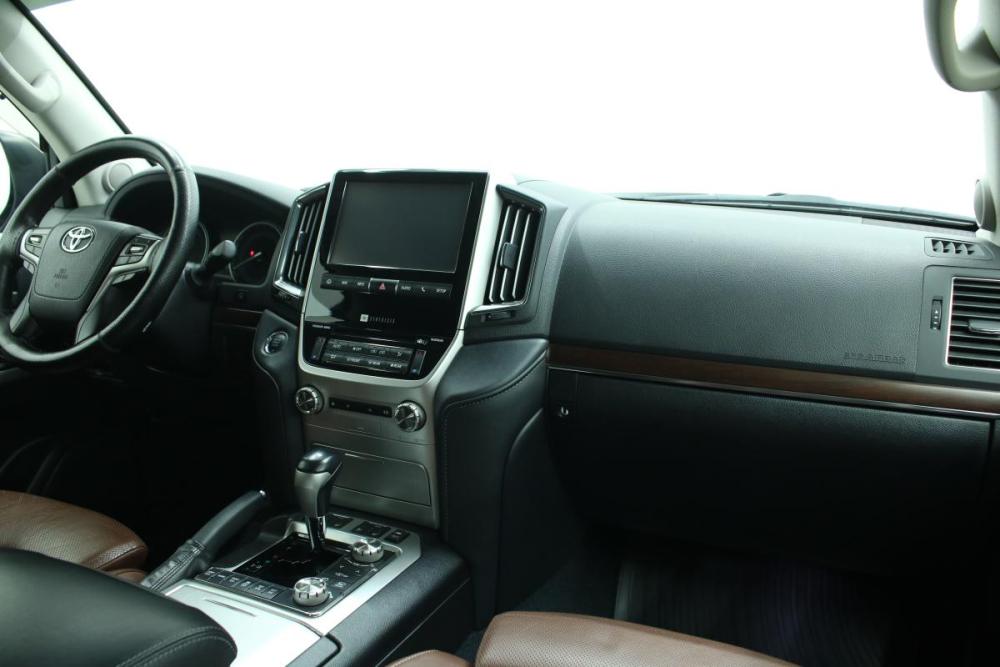 Toyota Land Cruiser 200 Series Рестайлинг 2 Красноярск  - изображение 4