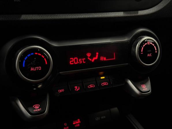 Kia Rio IV с пробегом 2019 года, цена 1 499 000 рублей, 156541 км, седан, Автокод Объявления