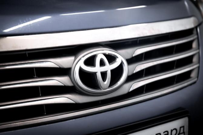 Toyota RAV4 III (XA30) Рестайлинг с пробегом 2012 года, цена 1 549 000 рублей, 174195 км, внедорожник, Автокод Объявления