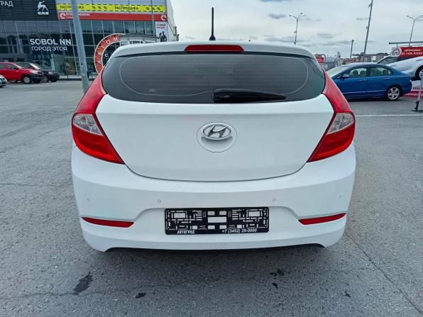 Hyundai Solaris I Рестайлинг с пробегом 2015 года, цена 834 995 рублей, 250979 км, хэтчбек, Автокод Объявления