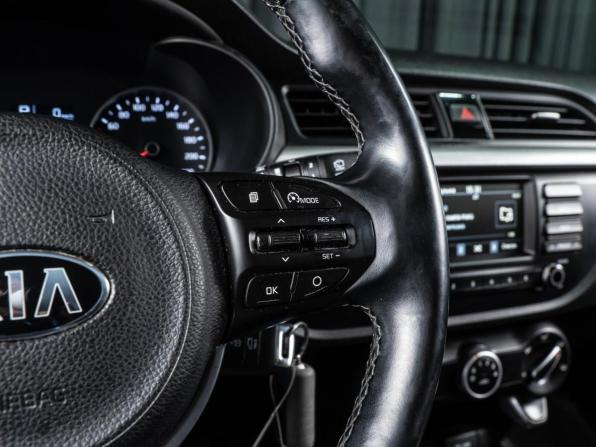 Kia Rio IV с пробегом 2018 года, цена 1 575 000 рублей, 85238 км, хэтчбек, Автокод Объявления