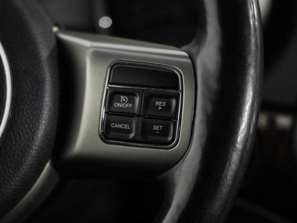 Jeep Grand Cherokee IV (WK2) с пробегом 2012 года, цена 1 349 000 рублей, 176178 км, внедорожник, Автокод Объявления