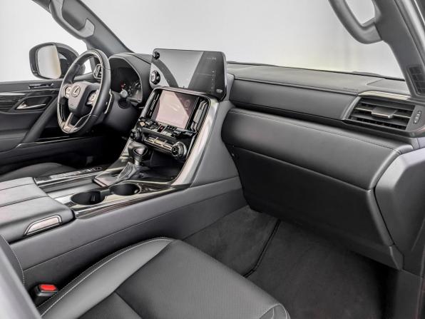 Lexus LX IV с пробегом 2025 года, цена 19 500 000 рублей, 15160 км, внедорожник, Автокод Объявления