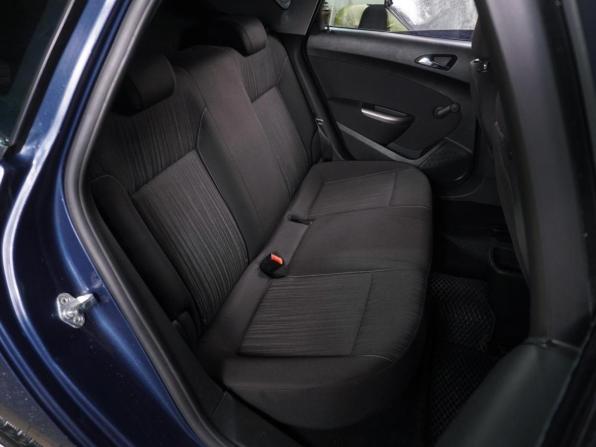 Opel Astra J с пробегом 2010 года, цена 799 000 рублей, 194582 км, хэтчбек, Автокод Объявления