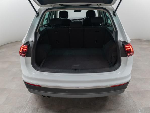 Volkswagen Tiguan II с пробегом 2016 года, цена 1 930 000 рублей, 103660 км, внедорожник, Автокод Объявления