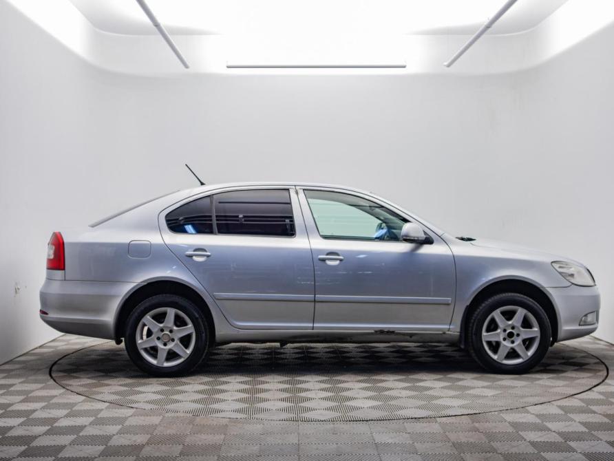 Skoda Octavia II (A5) Рестайлинг Москва  - изображение 4
