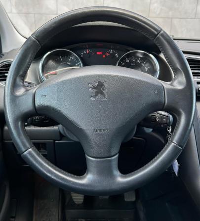 Peugeot 3008 I с пробегом 2011 года, цена 855 000 рублей, 142892 км, внедорожник, Автокод Объявления