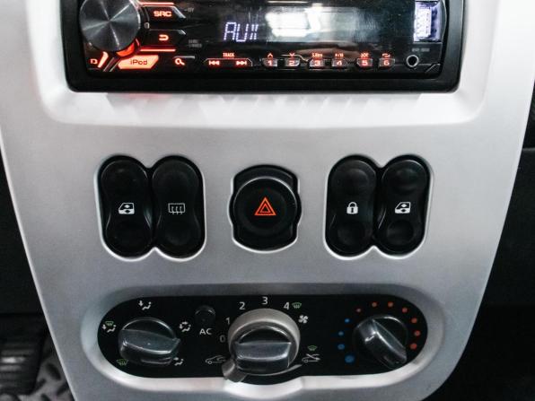 Renault Logan I Рестайлинг с пробегом 2010 года, цена 440 000 рублей, 237206 км, седан, Автокод Объявления