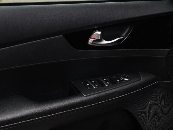 Kia Cerato IV с пробегом 2020 года, цена 1 780 000 рублей, 132843 км, седан, Автокод Объявления