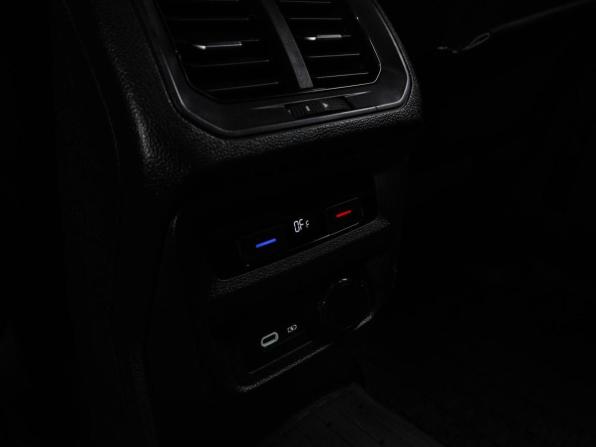 Volkswagen Tiguan II Рестайлинг с пробегом 2021 года, цена 2 349 000 рублей, 142523 км, внедорожник, Автокод Объявления