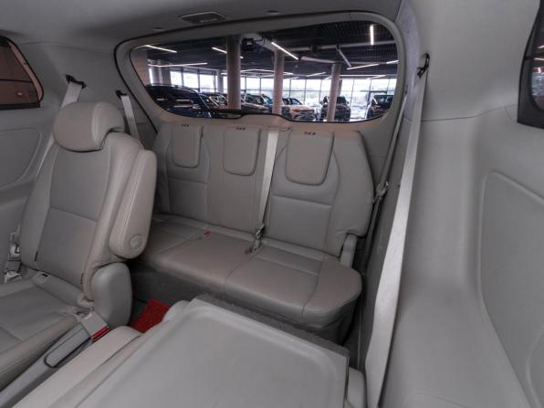 Kia Carnival III с пробегом 2018 года, цена 3 100 000 рублей, 129158 км, минивэн, Автокод Объявления