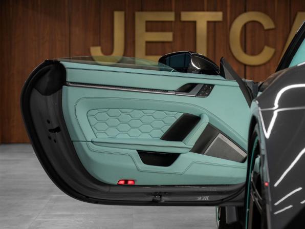 Porsche 911 VIII (992) с пробегом 2023 года, цена 87 630 000 рублей, 140 км, купе, Автокод Объявления