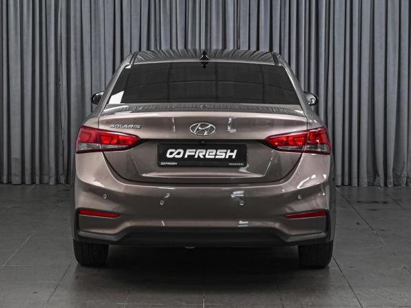 Hyundai Solaris II с пробегом 2017 года, цена 1 130 000 рублей, 215757 км, седан, Автокод Объявления