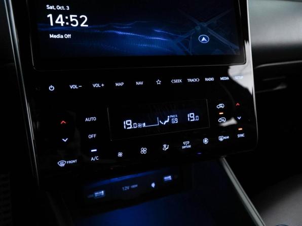 Hyundai Tucson IV с пробегом 2021 года, цена 2 677 414 рублей, 108784 км, внедорожник, Автокод Объявления