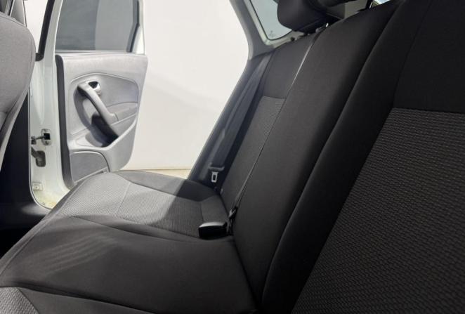 Volkswagen Polo V Рестайлинг с пробегом 2018 года, цена 990 000 рублей, 115941 км, седан, Автокод Объявления
