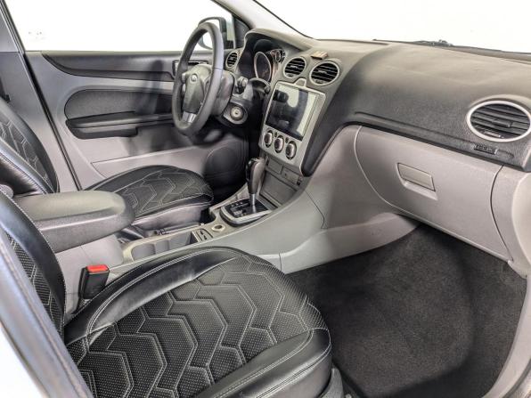 Ford Focus II Рестайлинг с пробегом 2008 года, цена 489 900 рублей, 318000 км, седан, Автокод Объявления
