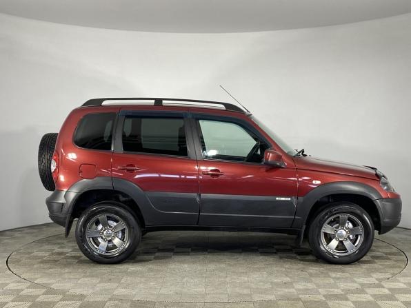 Chevrolet Niva I Рестайлинг с пробегом 2017 года, цена 730 000 рублей, 180956 км, внедорожник, Автокод Объявления