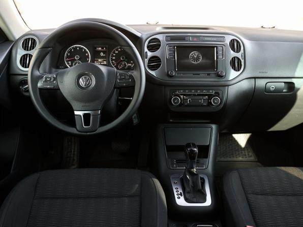 Volkswagen Tiguan I Рестайлинг с пробегом 2015 года, цена 1 550 000 рублей, 215698 км, внедорожник, Автокод Объявления