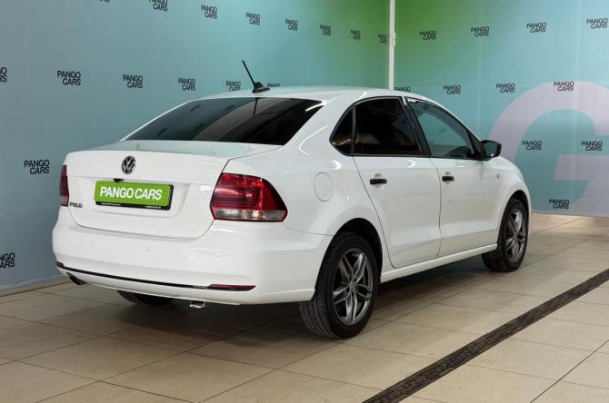 Volkswagen Polo V Рестайлинг с пробегом 2018 года, цена 933 000 рублей, 151115 км, седан, Автокод Объявления