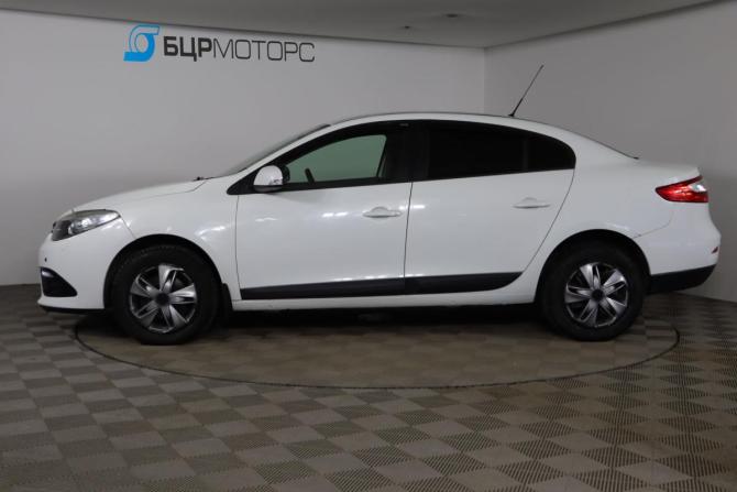 Renault Fluence I Рестайлинг с пробегом 2015 года, цена 749 990 рублей, 157426 км, седан, Автокод Объявления