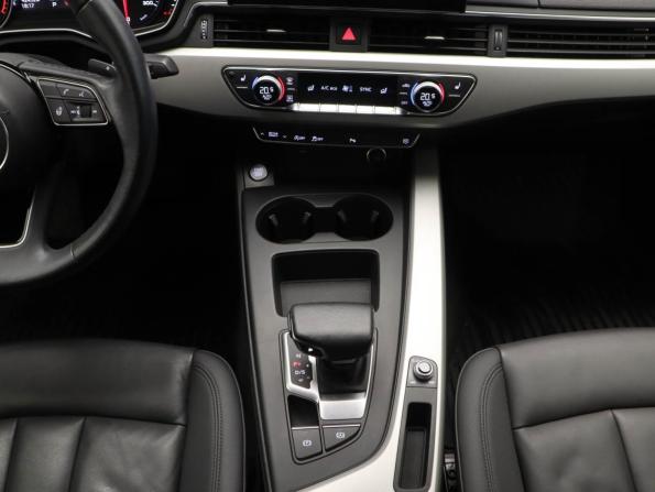 Audi A4 V (B9) Рестайлинг с пробегом 2020 года, цена 3 300 000 рублей, 42431 км, седан, Автокод Объявления