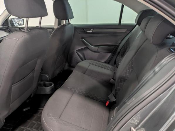 Skoda Rapid II с пробегом 2022 года, цена 1 799 000 рублей, 53946 км, лифтбек, Автокод Объявления