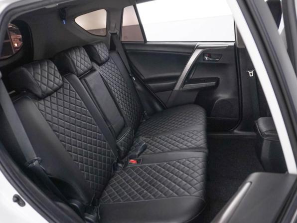 Toyota RAV4 IV (XA40) Рестайлинг с пробегом 2019 года, цена 2 749 325 рублей, 122144 км, внедорожник, Автокод Объявления