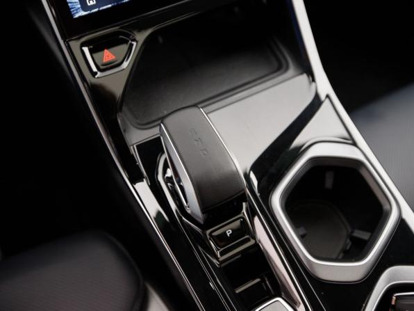 Geely Atlas II с пробегом 2023 года, цена 2 360 000 рублей, 35061 км, внедорожник, Автокод Объявления