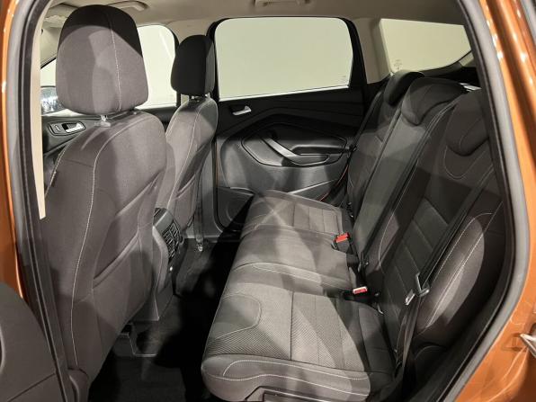 Ford Kuga II с пробегом 2015 года, цена 1 297 000 рублей, 181617 км, внедорожник, Автокод Объявления