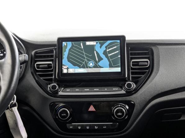Hyundai Solaris II Рестайлинг с пробегом 2022 года, цена 1 799 000 рублей, 84425 км, седан, Автокод Объявления