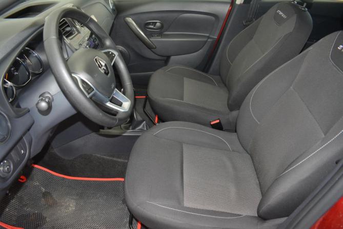 Renault Sandero II Рестайлинг с пробегом 2019 года, цена 1 299 000 рублей, 68000 км, хэтчбек, Автокод Объявления