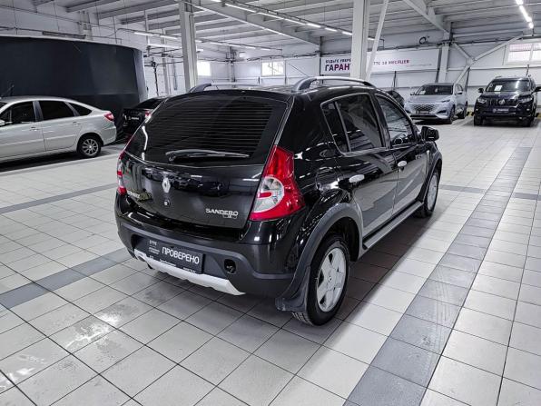 Renault Sandero I с пробегом 2013 года, цена 800 000 рублей, 87300 км, хэтчбек, Автокод Объявления