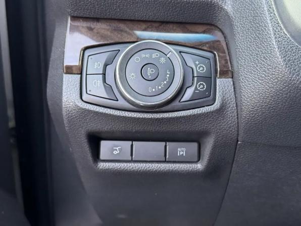 Ford Explorer V с пробегом 2012 года, цена 1 950 000 рублей, 137399 км, внедорожник, Автокод Объявления