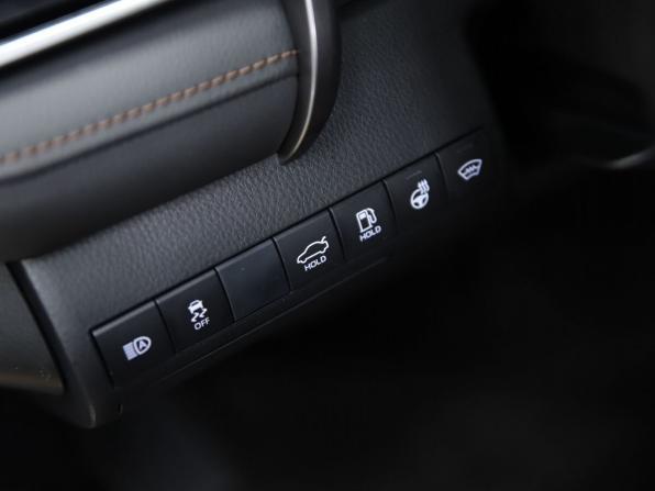 Toyota Camry VIII (XV70) с пробегом 2019 года, цена 2 850 000 рублей, 83637 км, седан, Автокод Объявления