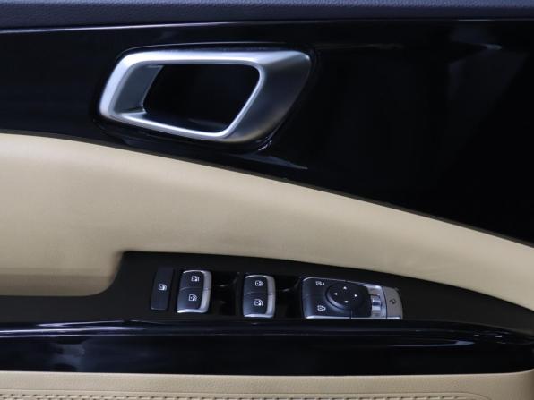 Kia Carnival IV с пробегом 2021 года, цена 3 799 000 рублей, 72500 км, минивэн, Автокод Объявления