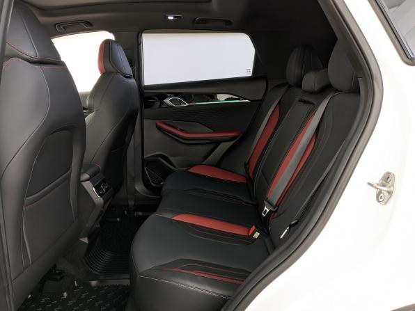Geely Coolray I Рестайлинг с пробегом 2024 года, цена 2 195 000 рублей, 29600 км, внедорожник, Автокод Объявления
