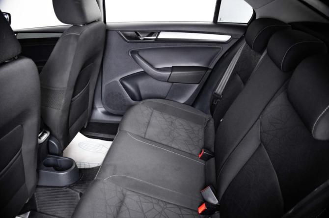 Skoda Rapid I Рестайлинг с пробегом 2019 года, цена 1 399 000 рублей, 117239 км, лифтбек, Автокод Объявления