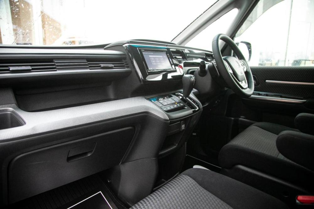 Honda Stepwgn V Иркутск  - изображение 11