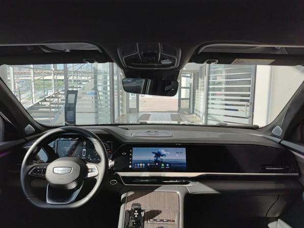 Geely Monjaro I Рестайлинг с пробегом 2025 года, цена 3 751 000 рублей, 14450 км, внедорожник, Автокод Объявления