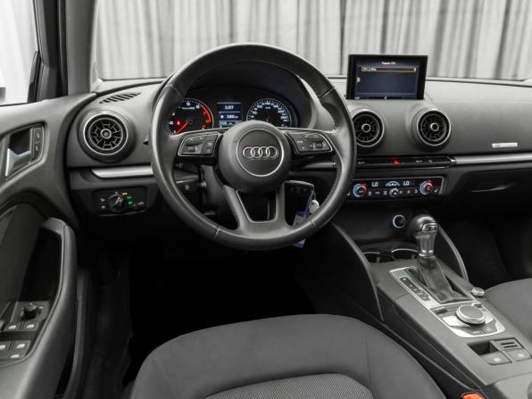 Audi A3 III (8V) Рестайлинг с пробегом 2017 года, цена 1 980 000 рублей, 57217 км, седан, Автокод Объявления