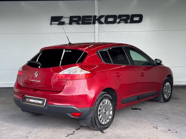 Renault Megane III Рестайлинг с пробегом 2012 года, цена 649 000 рублей, 210113 км, хэтчбек, Автокод Объявления