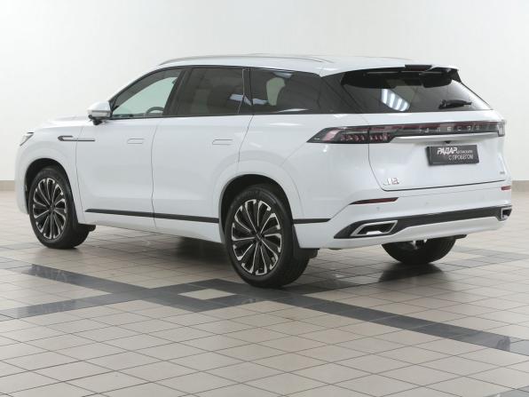 Jaecoo J8 с пробегом 2024 года, цена 2 999 000 рублей, 45000 км, внедорожник, Автокод Объявления