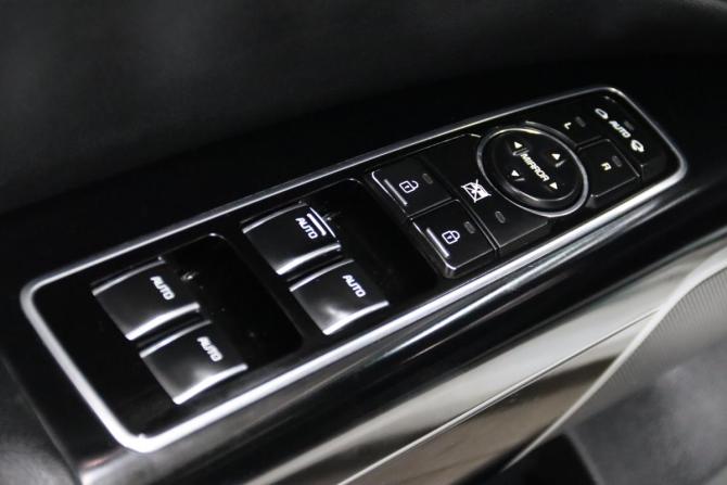 Kia Quoris I с пробегом 2013 года, цена 1 555 550 рублей, 181757 км, седан, Автокод Объявления
