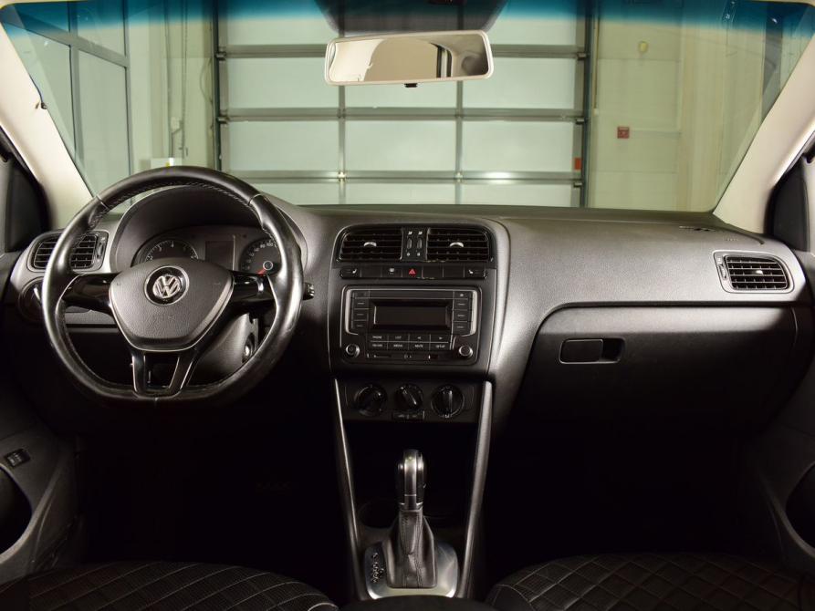 Volkswagen Polo V Рестайлинг Кемерово  - изображение 8