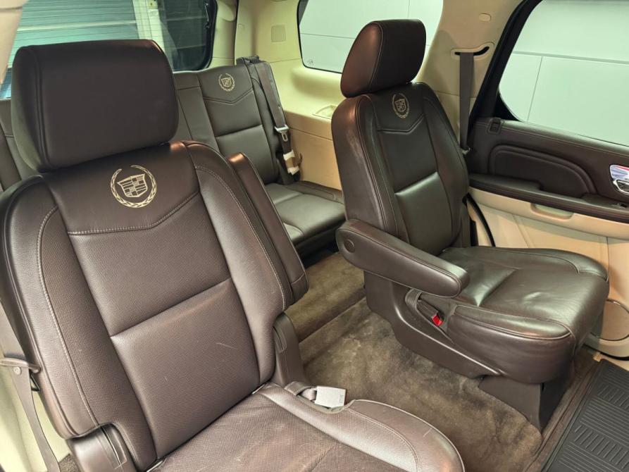 Cadillac Escalade III Санкт-Петербург  - изображение 15