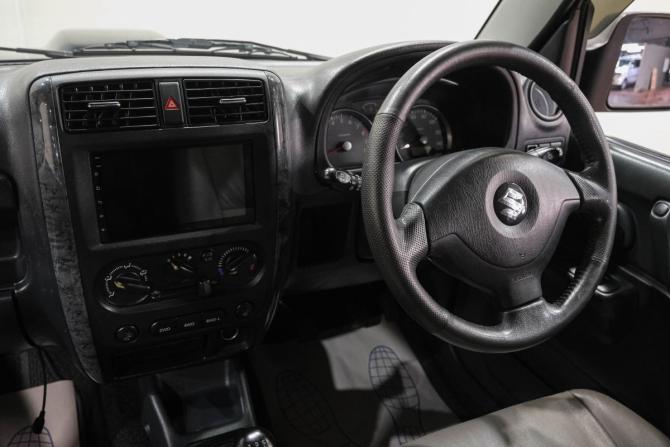 Suzuki Jimny III Рестайлинг 1 с пробегом 2008 года, цена 699 000 рублей, 159000 км, внедорожник, Автокод Объявления