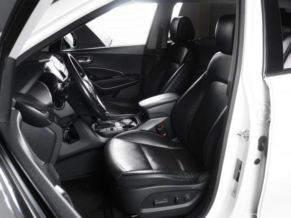Hyundai Santa Fe III Рестайлинг с пробегом 2016 года, цена 2 589 000 рублей, 231069 км, внедорожник, Автокод Объявления